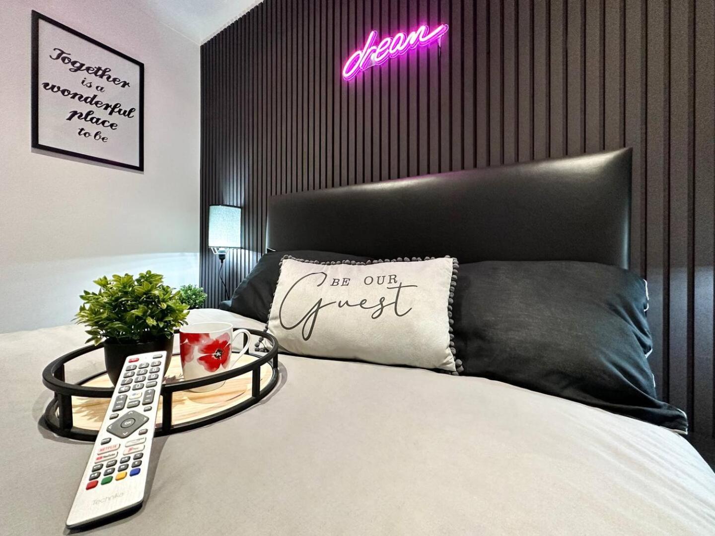 Boutique Backyard Bungalow - Brimsdown Enfield Exteriör bild